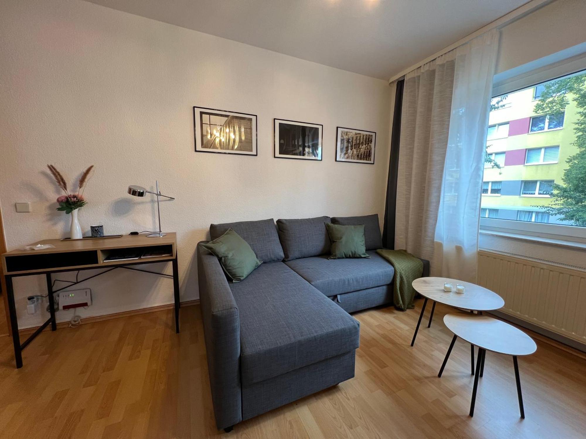 Vollausgestattet, Grosszuegig & Zentral Fuer Bis Zu 4 Apartment Magdeburg Exterior photo